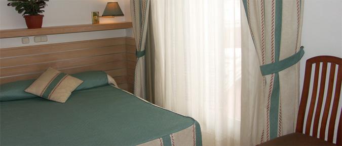 Hotel Piccadilly Сіджас Номер фото